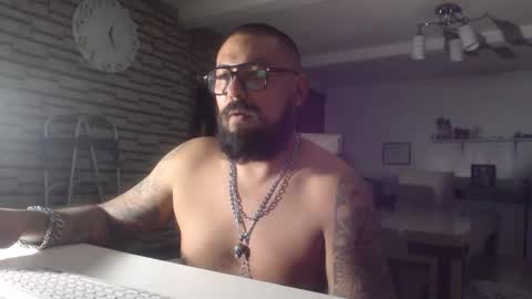 edgarram83 online show from 10.20.25