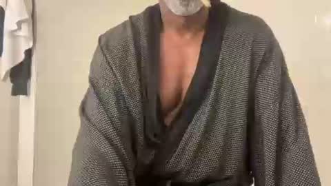 Snapshot of edgingdaddy chatting on 10.25.25 Dad online show from 10.25.25