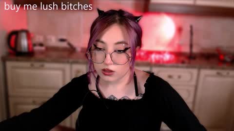 fickle demon made of clumps of matter online show from 03.12.25