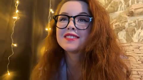 Snapshot of edithafarro chatting on 01.21.25 Friendly neighbourhoud redhead online show from 01.21.25