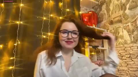 Snapshot of edithafarro chatting on 02.13.25 Friendly neighbourhoud redhead online show from 02.13.25