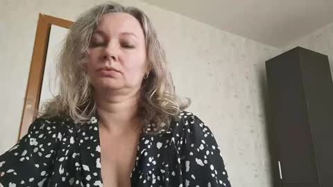 Snapshot of edithmanning chatting on 05.08.26 edithmanning online show from 05.08.26