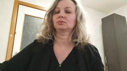 Snapshot of edithmanning chatting on 05.11.26 edithmanning online show from 05.11.26