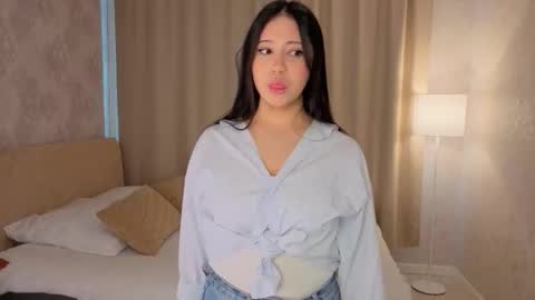 Snapshot of edlinblink chatting on 03.24.26 Reina online show from 03.24.26