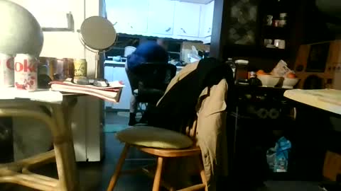 Snapshot of edwalters chatting on 02.01.25 Eddie online show from 02.01.25