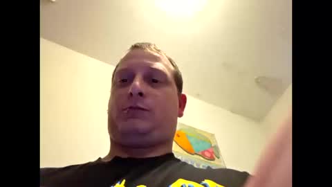 Snapshot of edwardaims_2please chatting on 10.16.25 edwardaims_2please online show from 10.16.25