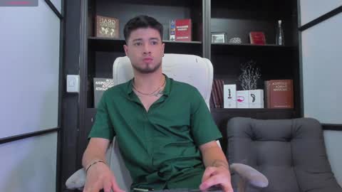 Edward Ross online show from 01.02.25