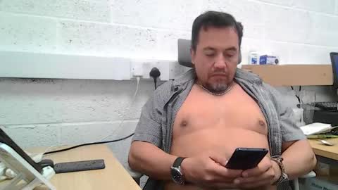 EdM online show from 04.15.26