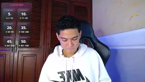 Snapshot of edy_play chatting on 09.22.25 edy_play online show from 09.22.25