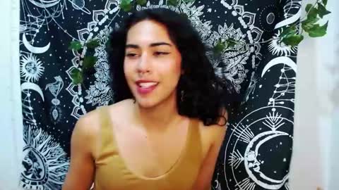 Snapshot of eeros_ellis chatting on 01.21.25 Catalina online show from 01.21.25