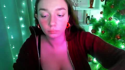 effie_balconii online show from 12.22.24