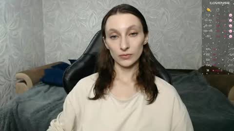 Snapshot of effy_gray chatting on 07.15.26 Anna online show from 07.15.26