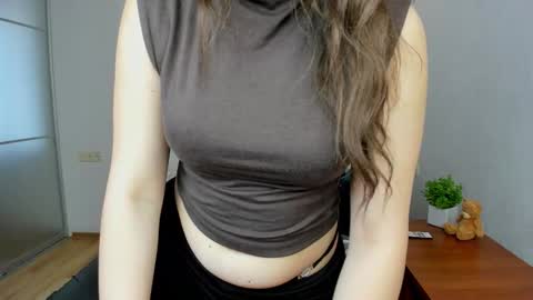 Snapshot of effy_royse chatting on 03.26.26 Effy Royse online show from 03.26.26