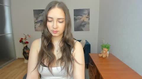 Effy Royse online show from 04.17.26