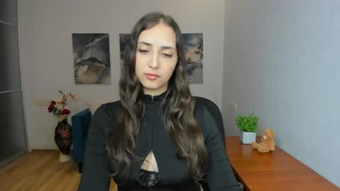 Effy Royse online show from 05.13.26