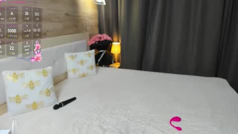 Effy online show from 10.08.25