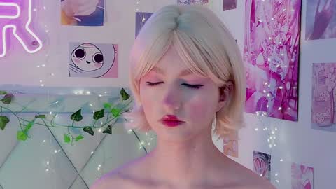 Snapshot of effyevans2 chatting on 02.01.25           -    new video where i CUM in BIO  online show from 02.01.25