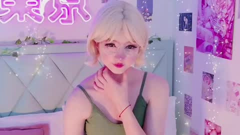 Snapshot of effyevans2 chatting on 03.08.25           -    new video where i CUM in BIO  online show from 03.08.25