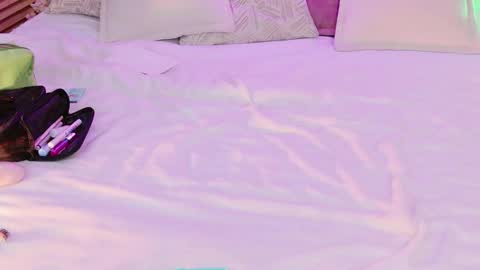 Snapshot of effyevans2 chatting on 09.11.25           -    new video where i CUM in BIO  online show from 09.11.25