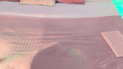 Snapshot of effyevans2 chatting on 10.26.25           -    new video where i CUM in BIO  online show from 10.26.25