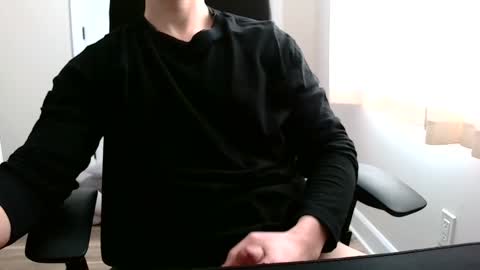 Snapshot of ehhchris chatting on 02.06.25 ehhchris online show from 02.06.25