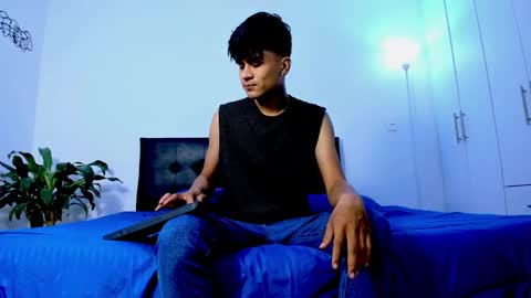 Snapshot of eiden_allenx1 chatting on 12.05.24 eiden_allenx1 online show from 12.05.24