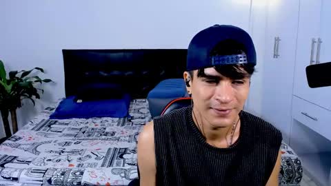 Snapshot of eiden_allenx1 chatting on 12.23.24 eiden_allenx1 online show from 12.23.24