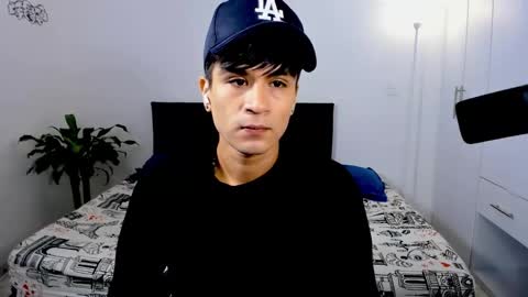Snapshot of eiden_allenx1 chatting on 12.27.24 eiden_allenx1 online show from 12.27.24
