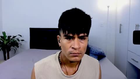 Snapshot of eiden_allenx1 chatting on 12.31.24 eiden_allenx1 online show from 12.31.24