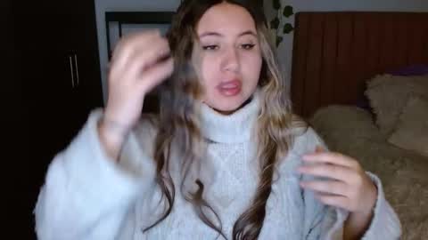 EIMY   MODEL INDEPENDENT online show from 12.04.25