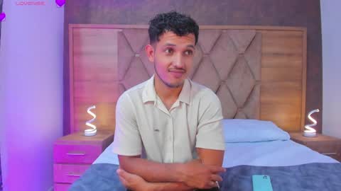 YG COUPLE online show from 04.11.26