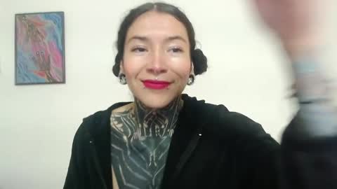 Carla online show from 01.05.25
