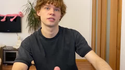 Snapshot of eitanhere chatting on 01.03.25 Eitan online show from 01.03.25