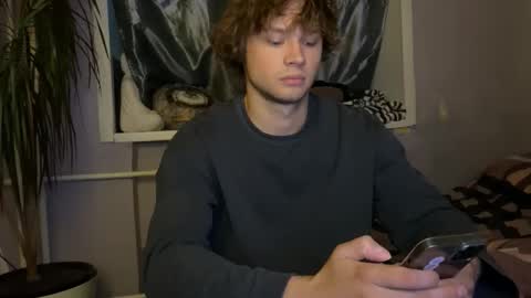 Snapshot of eitanhere chatting on 09.10.25 Eitan online show from 09.10.25