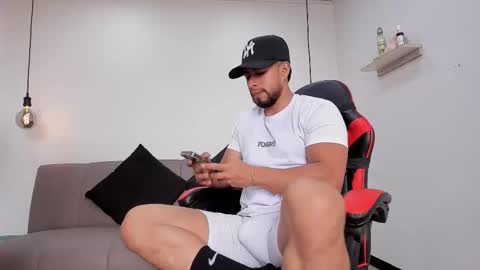 Eithan Connor online show from 09.20.25