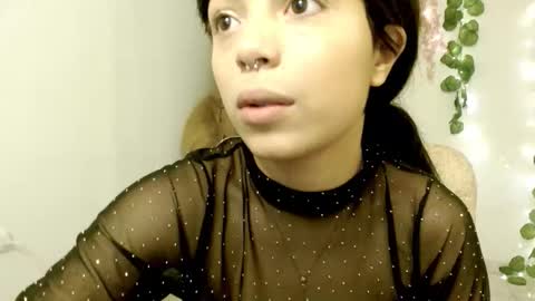 Snapshot of eiviiy1609 chatting on 10.24.25 eiviiy1609 online show from 10.24.25