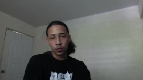 Instagram BelowAbajo online show from 03.12.26