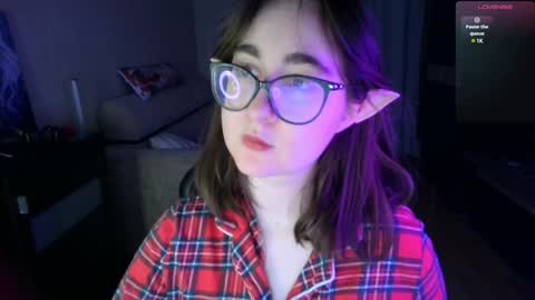 Snapshot of el_sweety chatting on 12.09.24 If you like it when I meow give me a thumbs up online show from 12.09.24