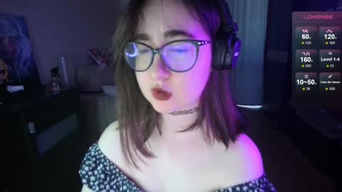 Snapshot of el_sweety chatting on 12.13.24 If you like it when I meow give me a thumbs up online show from 12.13.24