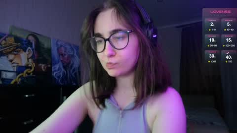 Snapshot of el_sweety chatting on 12.19.24 If you like it when I meow give me a thumbs up online show from 12.19.24