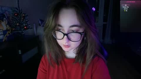 Snapshot of el_sweety chatting on 12.25.24 If you like it when I meow give me a thumbs up online show from 12.25.24