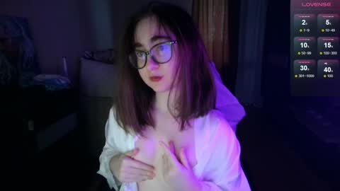 Snapshot of el_sweety chatting on 01.14.25 If you like it when I meow give me a thumbs up online show from 01.14.25