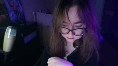Snapshot of el_sweety chatting on 01.20.25 If you like it when I meow give me a thumbs up online show from 01.20.25