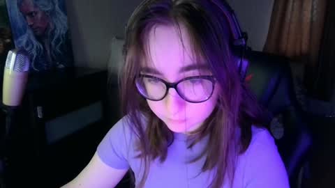 Snapshot of el_sweety chatting on 01.31.25 If you like it when I meow give me a thumbs up online show from 01.31.25