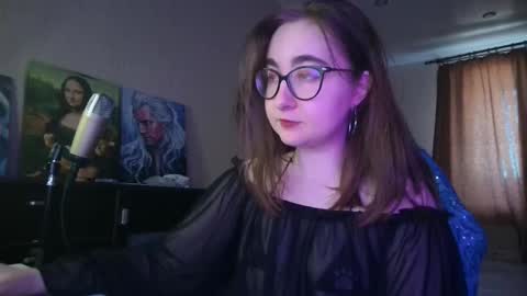 Snapshot of el_sweety chatting on 02.14.25 If you like it when I meow give me a thumbs up online show from 02.14.25