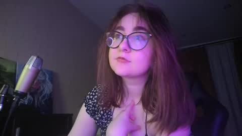 Snapshot of el_sweety chatting on 02.20.25 If you like it when I meow give me a thumbs up online show from 02.20.25