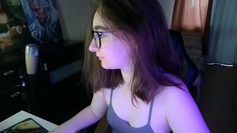 Snapshot of el_sweety chatting on 02.23.25 If you like it when I meow give me a thumbs up online show from 02.23.25