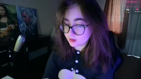 Snapshot of el_sweety chatting on 02.25.25 If you like it when I meow give me a thumbs up online show from 02.25.25