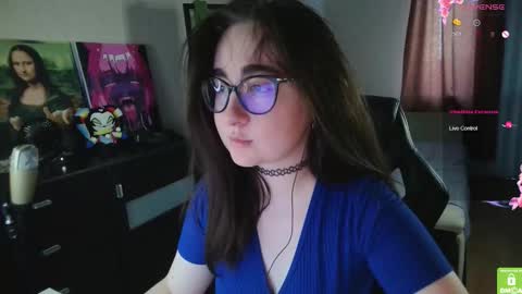 Snapshot of el_sweety chatting on 09.09.25 If you like it when I meow give me a thumbs up online show from 09.09.25
