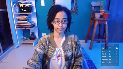 Snapshot of ela_0 chatting on 10.26.25 Ela  Help me reach 100 thumbs up online show from 10.26.25